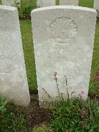 Etaples Military Cemetery - De Jongh, Philip